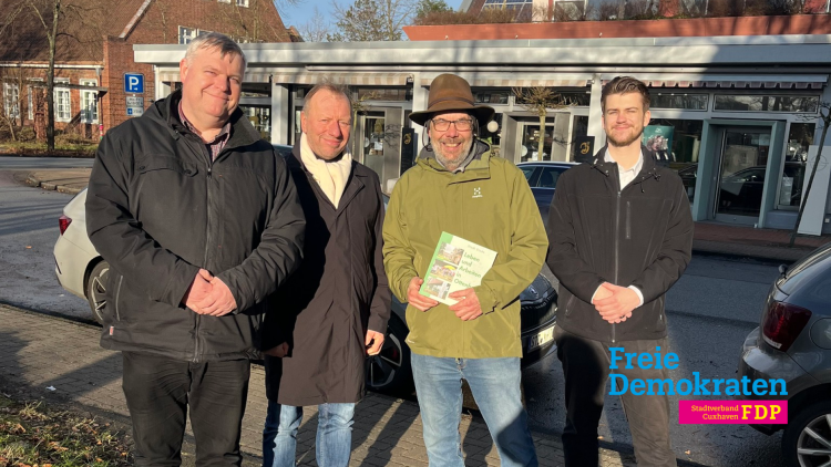 FDP Cuxhaven in Stade Stadtteil Ottenbeck: Von Links: Henning Peters (Beisitzer, FDP Stadtverband Cuxhaven), Günter Wichert (Fraktionsvorsitzender FDP, Stadtrat Cuxhaven), Nils Jacobs (Stabsstelle, Stadt Stade), Martin-Andree Herz (2. Vorsitzender, FDP Stadtverband Cuxhaven)